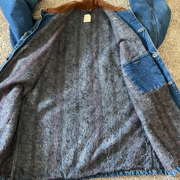 Vintage 1990s Carhartt Blanket Lined Denim Jacket - Picture 12 of 13